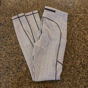 Lululemon Size 6 Speed Up Tight 28”